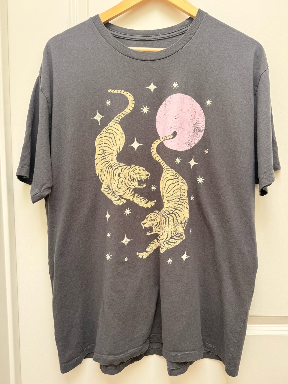 Lotus Fashion Los Angeles Moon Tiger Oversized T-Shirt Size XL